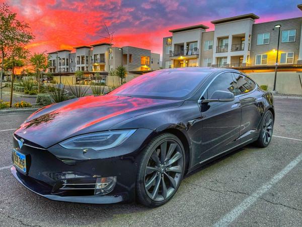 Tesla S75